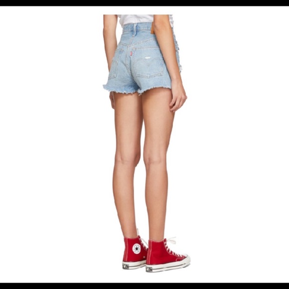 Levi’s Distressed Denim Shorts - Picture 2 of 9